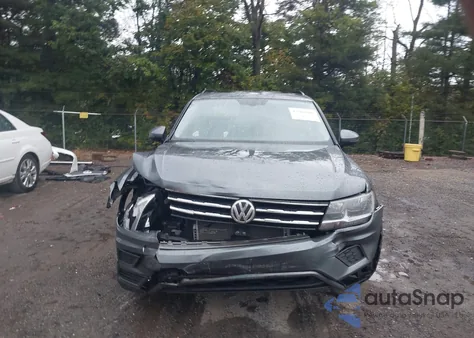 2018 Volkswagen Tiguan 2.0T Se/2.0T Sel z USA, uszkodzony, nr VIN 3VV2B7AX1JM106853